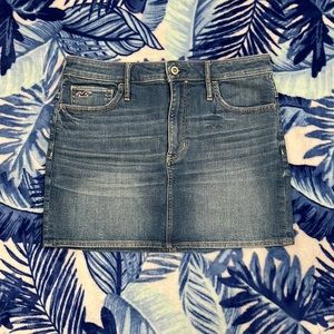 Cute American eagle denim skirt